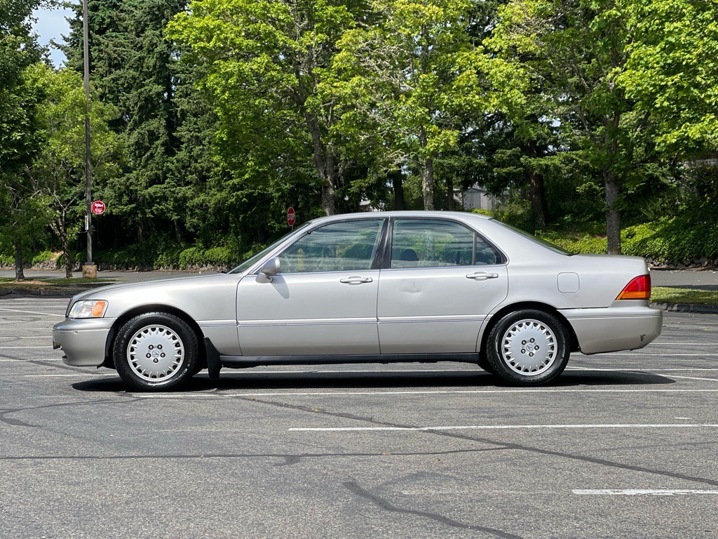1996 Acura RL Image 2
