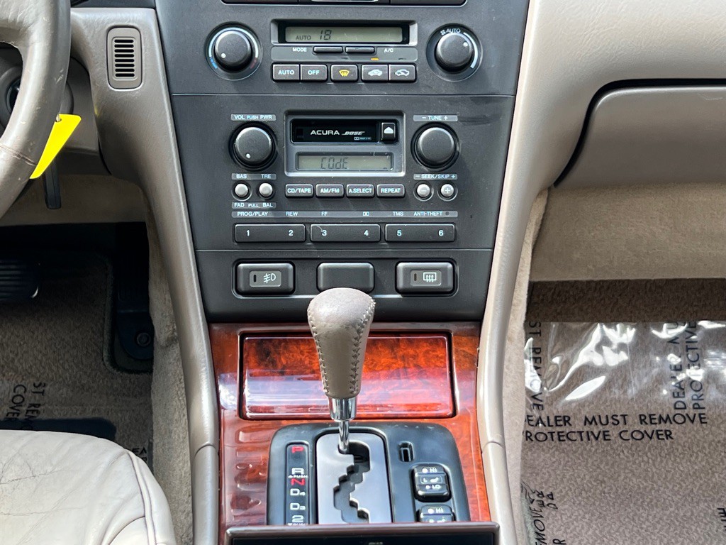 1996 Acura RL Image 13