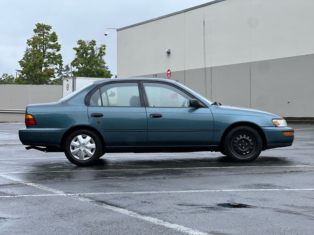 1995 Toyota Corolla Image 6