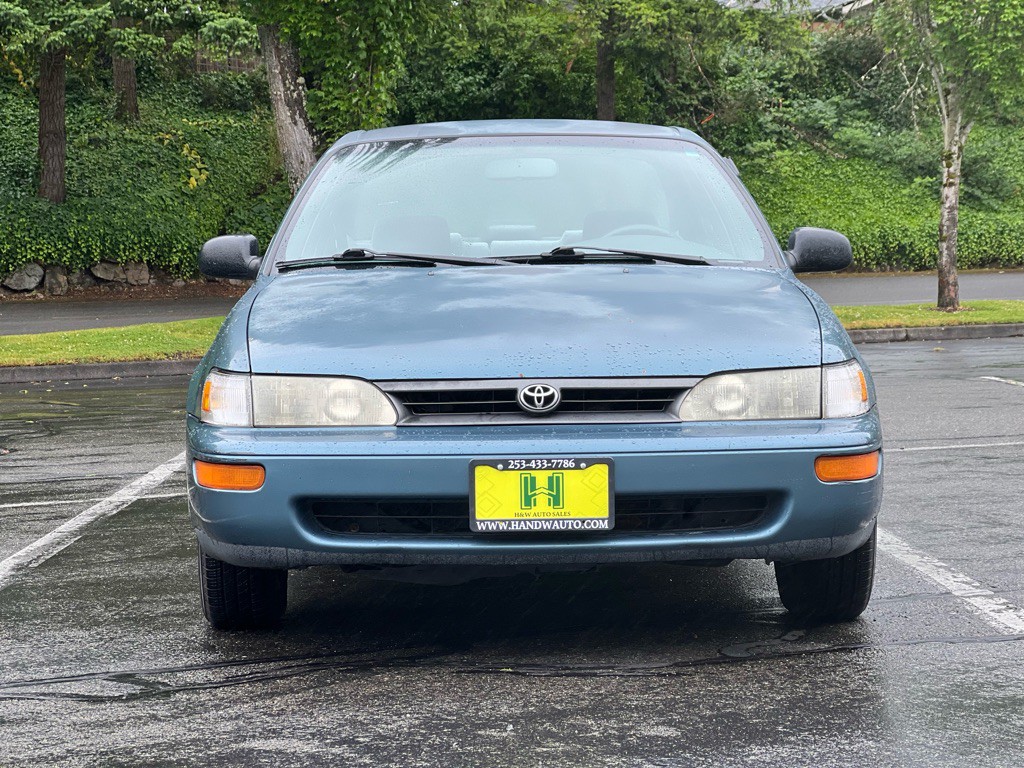 1995 Toyota Corolla Image 8