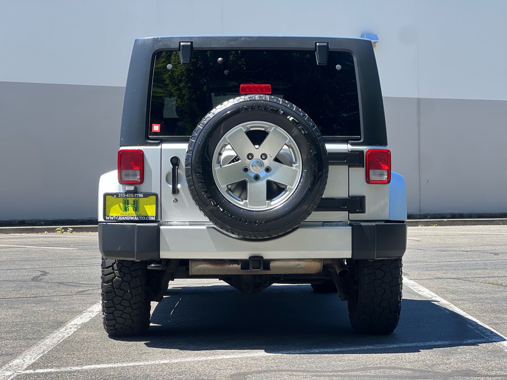 2011 Jeep Wrangler Unlimited Image 4