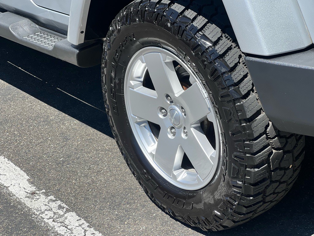 2011 Jeep Wrangler Unlimited Image 18