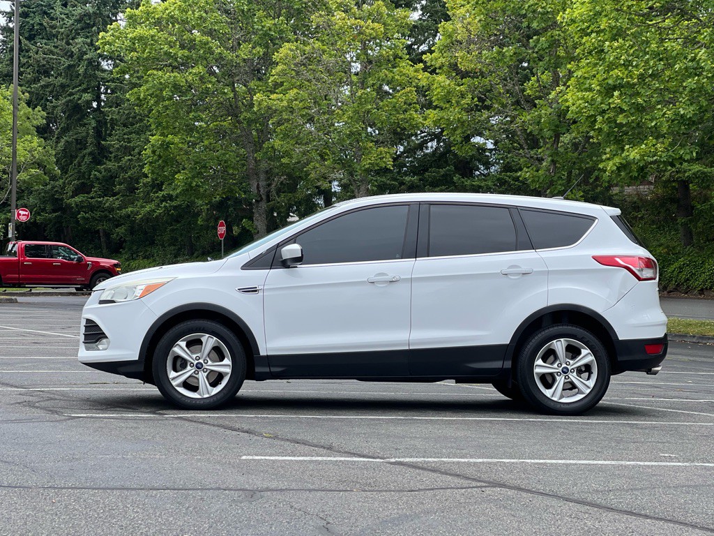 2013 Ford Escape Image 2