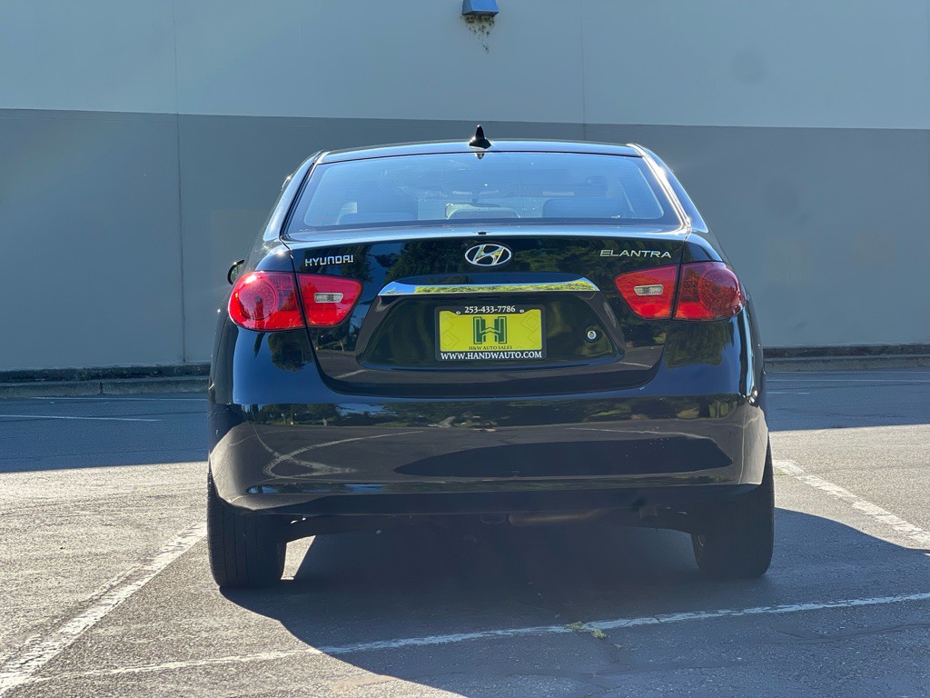 2010 Hyundai Elantra Image 4