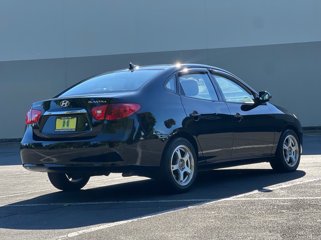 2010 Hyundai Elantra Image 5