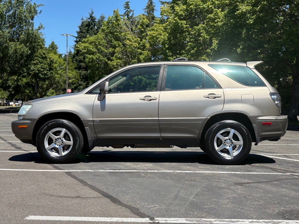 2002 Lexus RX Image 2