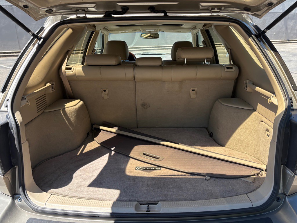 2002 Lexus RX Image 16