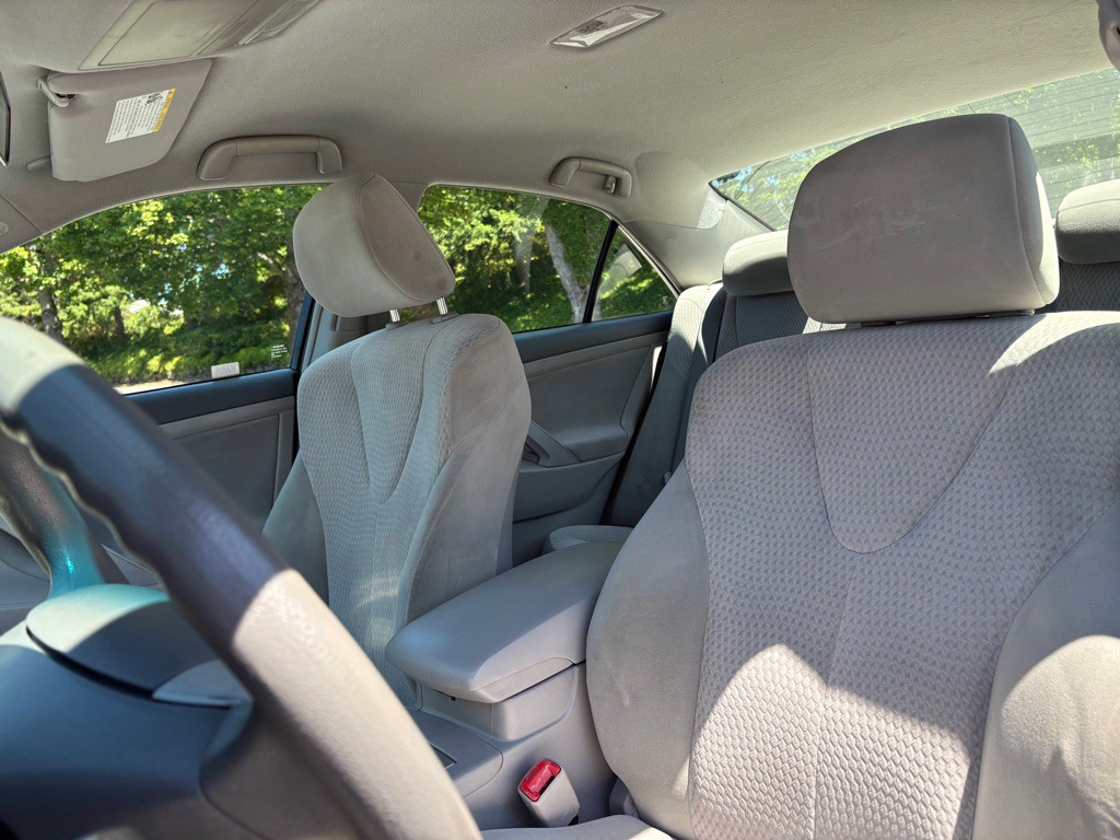 2011 Toyota Camry Image 9