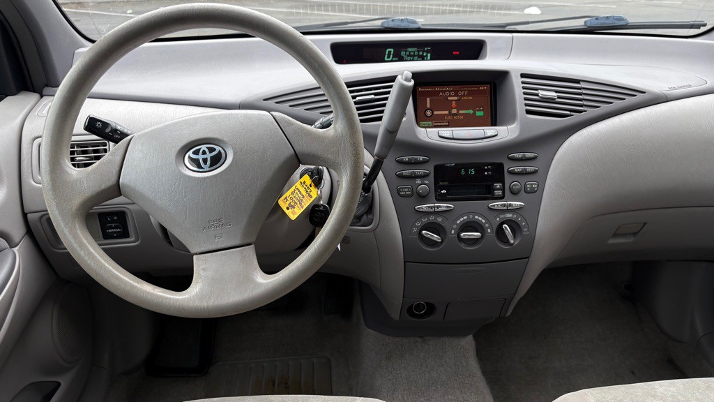 2001 Toyota Prius Image 11