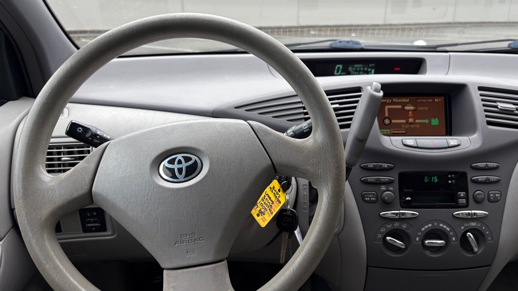 2001 Toyota Prius Image 12