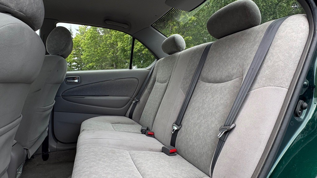 2001 Toyota Prius Image 15