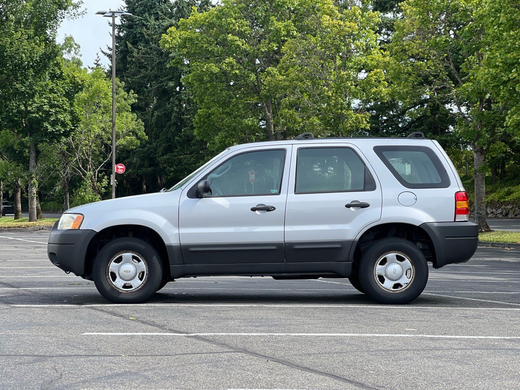2003 Ford Escape Image 2