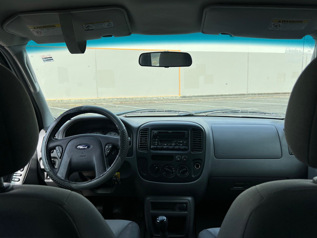 2003 Ford Escape Image 11