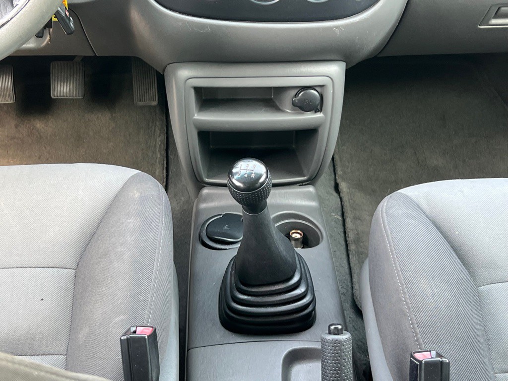2003 Ford Escape Image 14