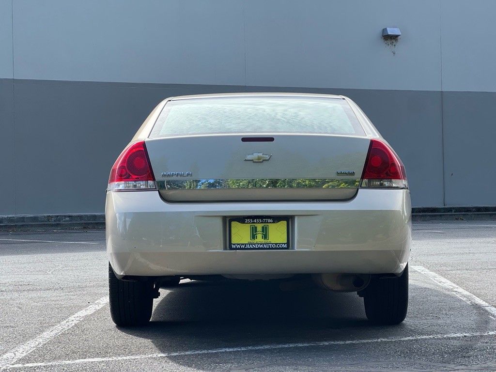 2011 Chevrolet Impala Image 4