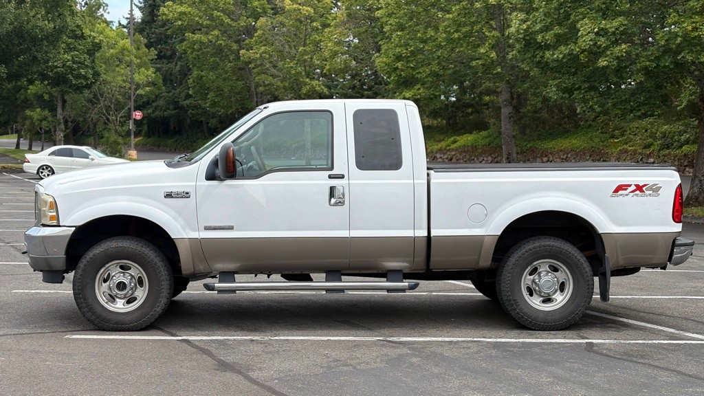 2004 Ford F-250 Image 2