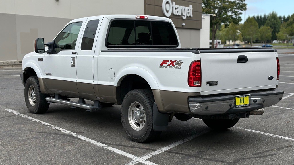 2004 Ford F-250 Image 3