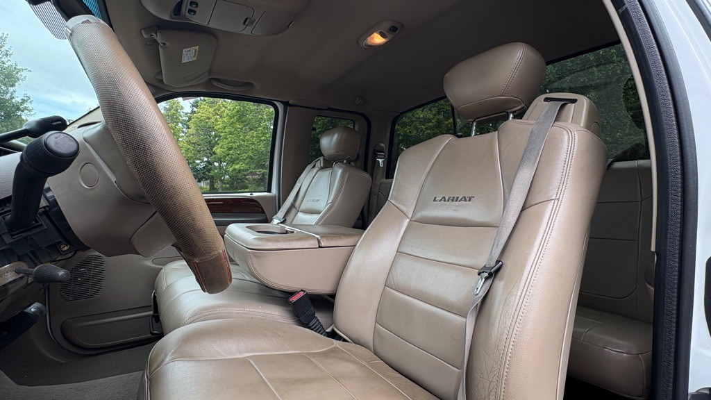 2004 Ford F-250 Image 9