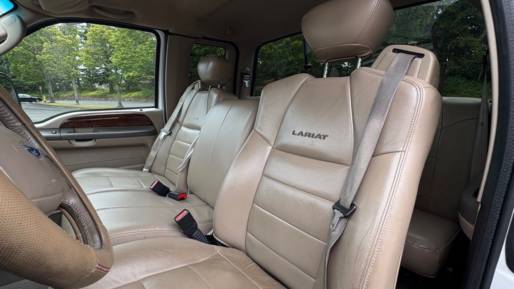 2004 Ford F-250 Image 10