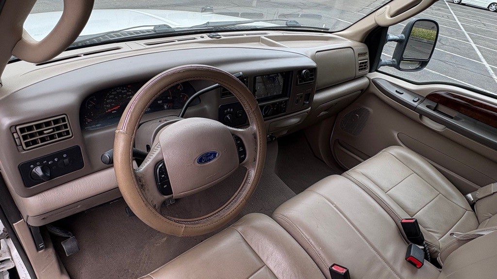 2004 Ford F-250 Image 11