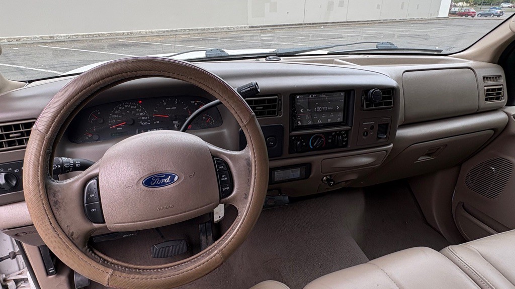 2004 Ford F-250 Image 12