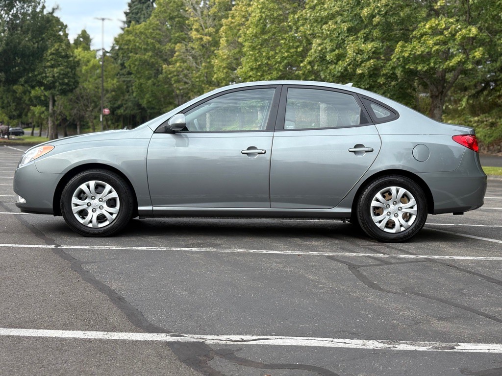 2009 Hyundai Elantra Image 2