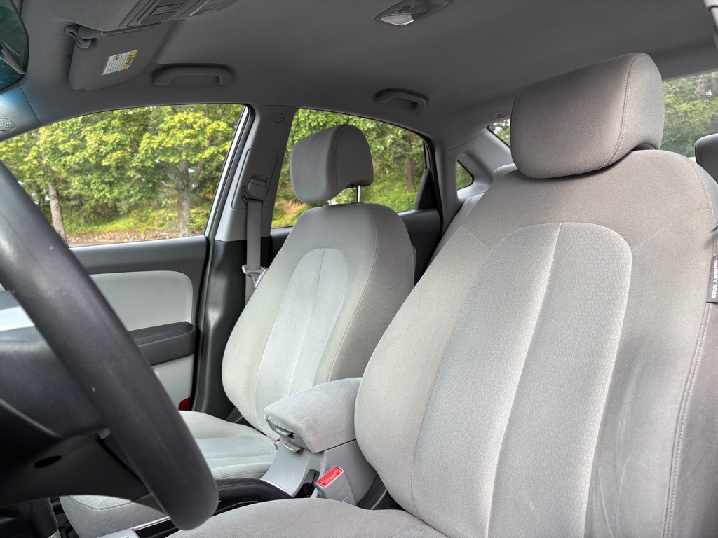 2009 Hyundai Elantra Image 9