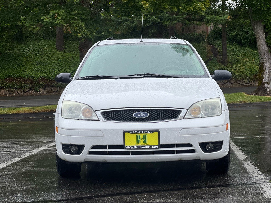 2005 Ford Focus Image 8