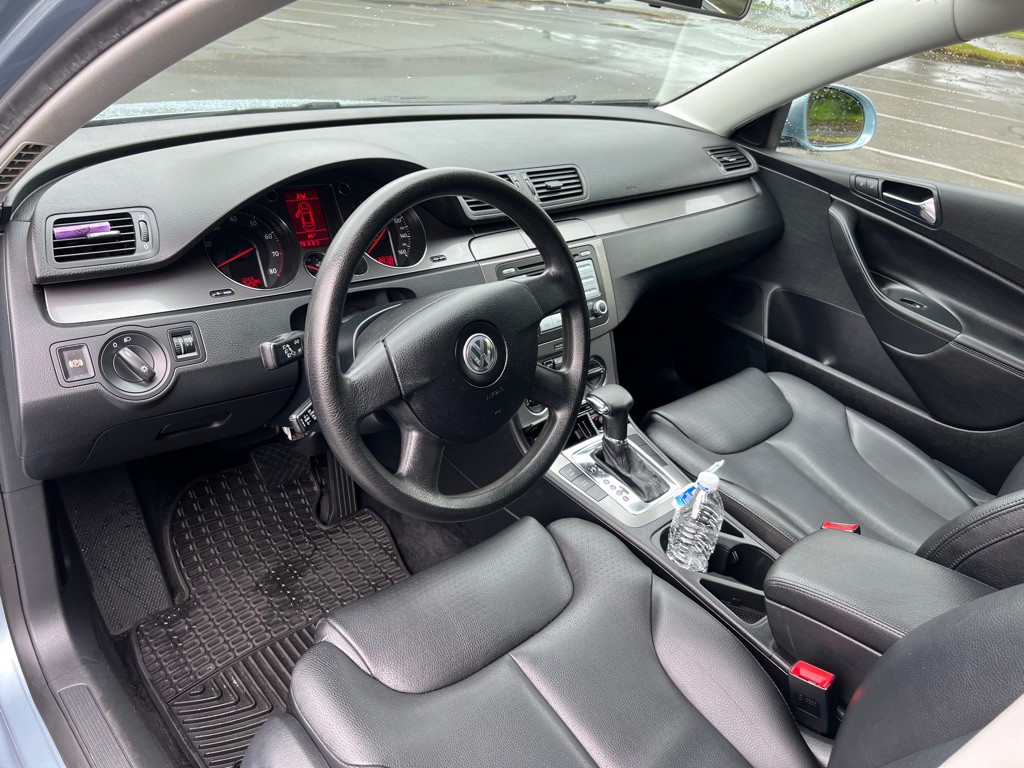 2008 Volkswagen Passat Image 10