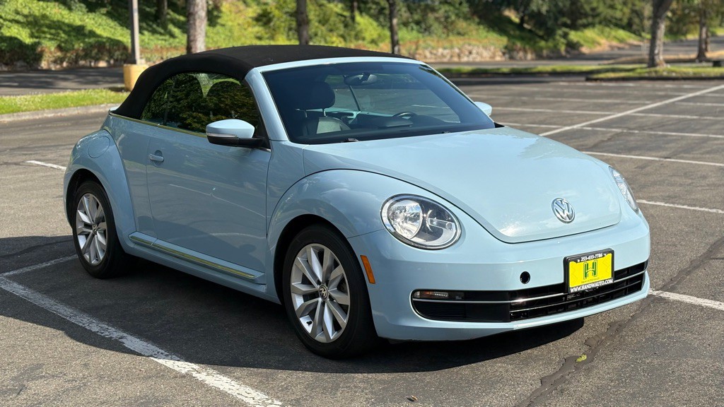 2013 Volkswagen Beetle Image 7
