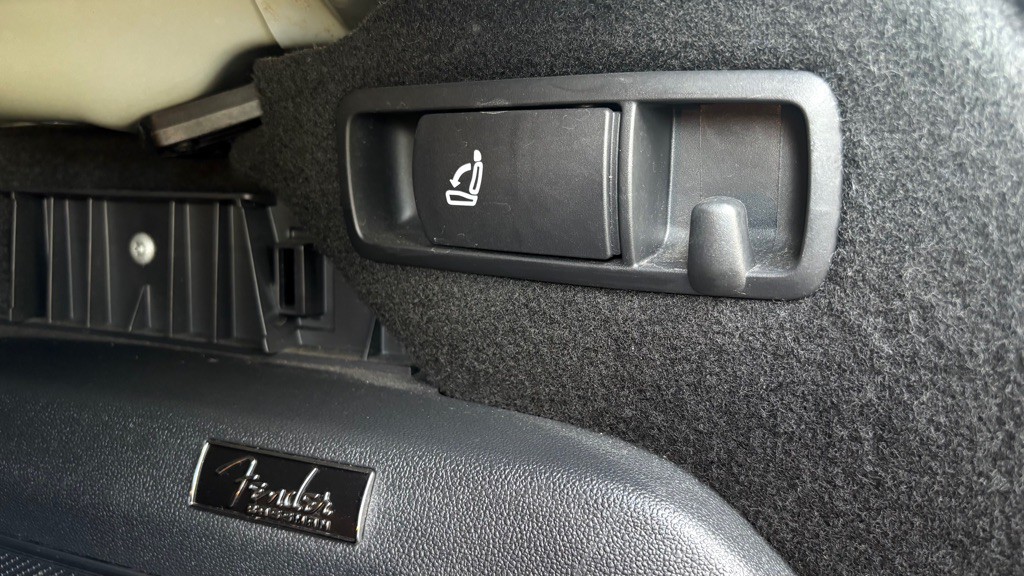 2013 Volkswagen Beetle Image 20