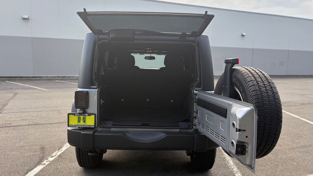 2014 Jeep Wrangler Unlimited Image 15