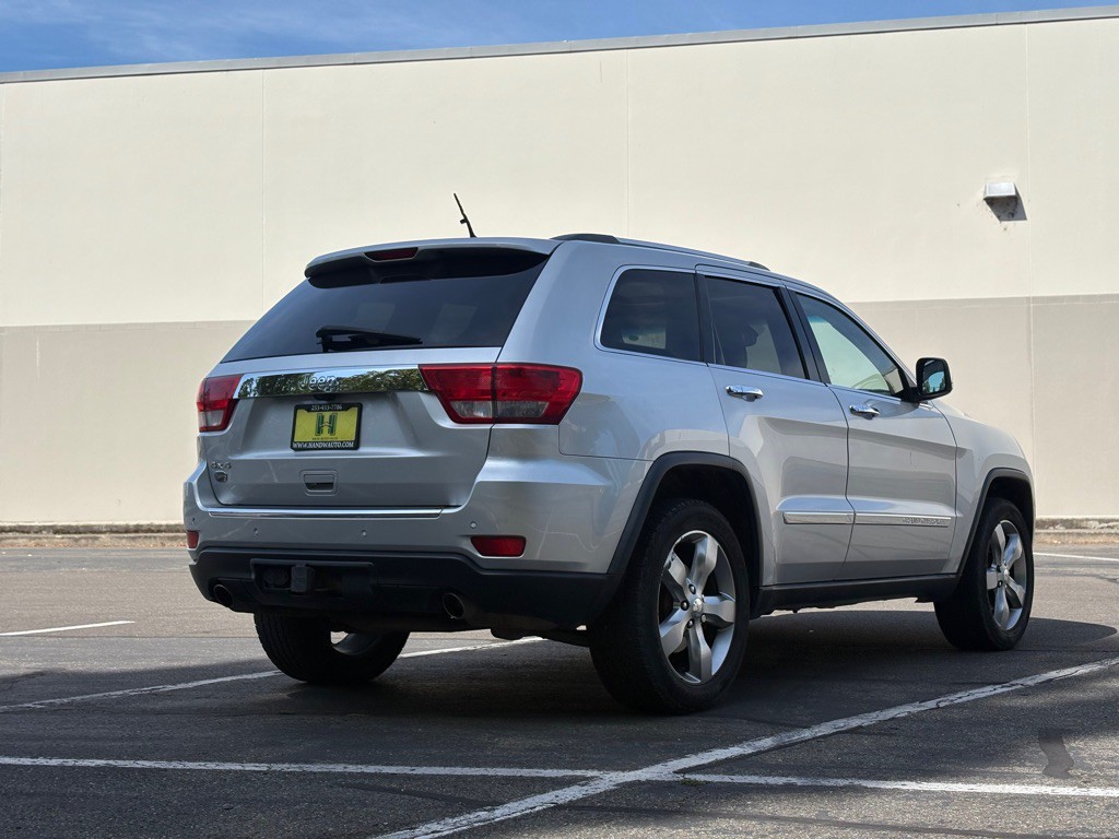 2011 Jeep Grand Cherokee Image 5