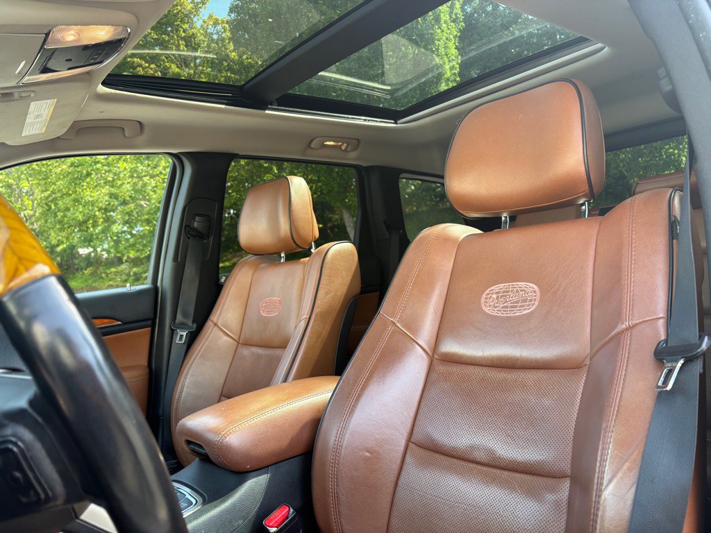 2011 Jeep Grand Cherokee Image 11