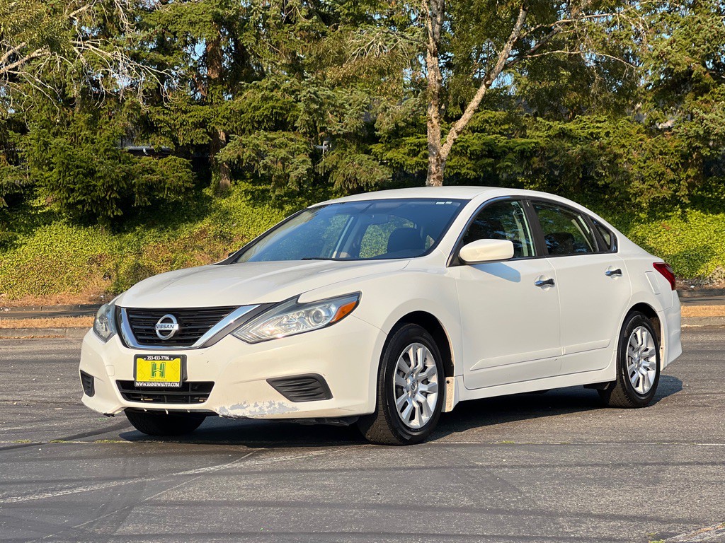 2017 Nissan Altima Image 1