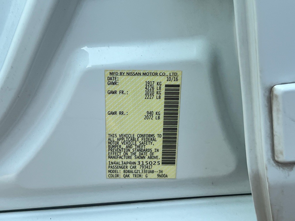 2017 Nissan Altima Image 18