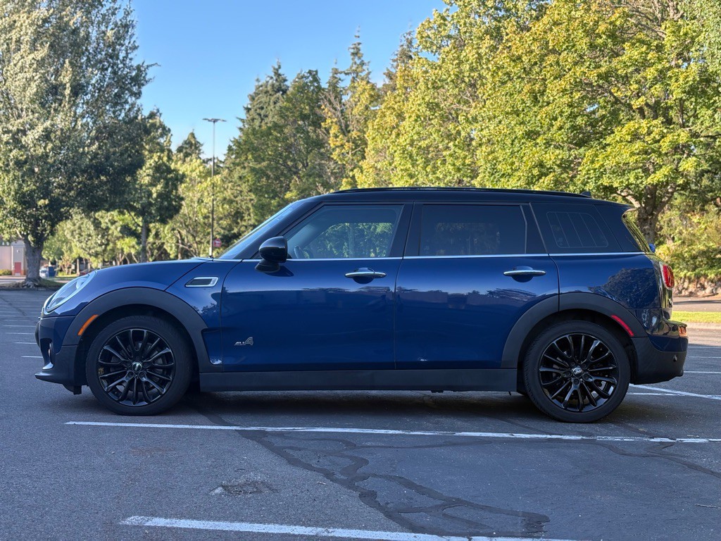 2017 MINI Cooper Image 2