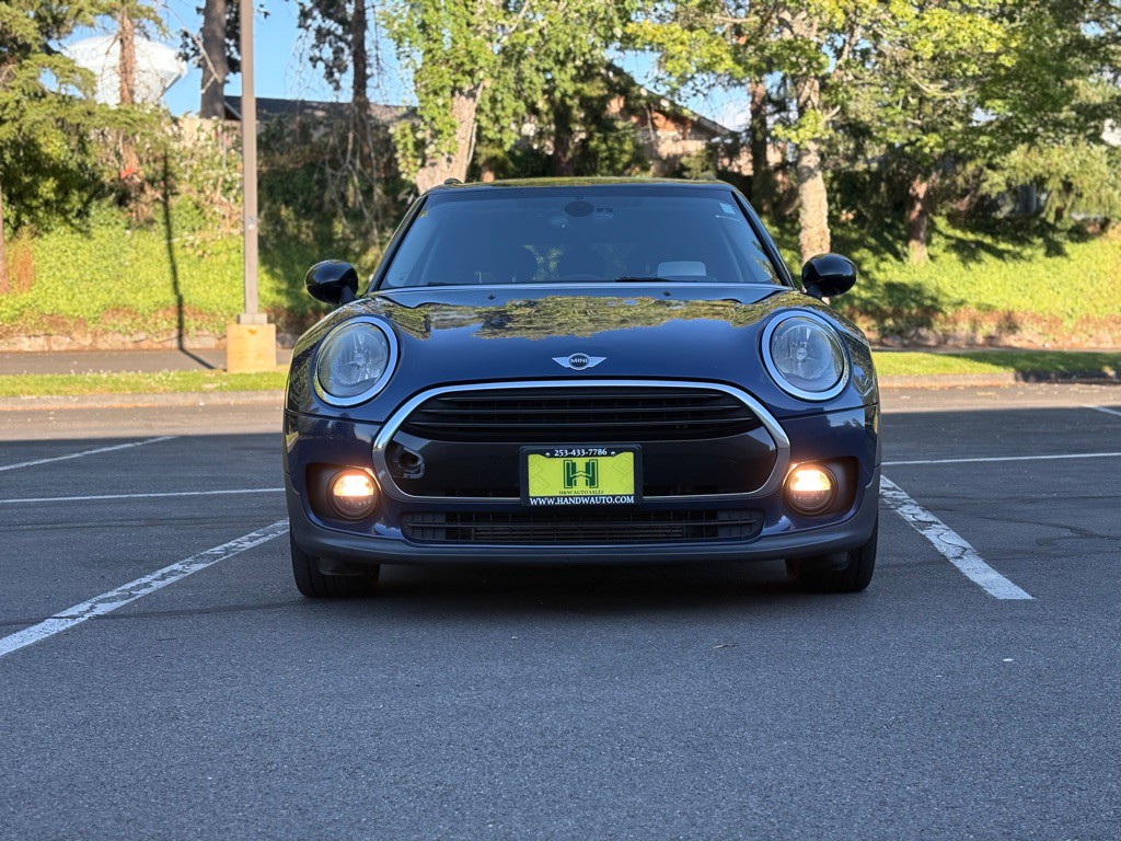 2017 MINI Cooper Image 8