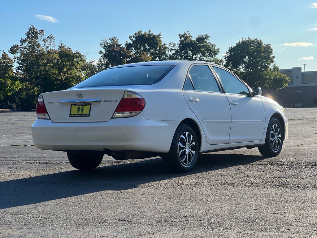 2005 Toyota Camry Image 5