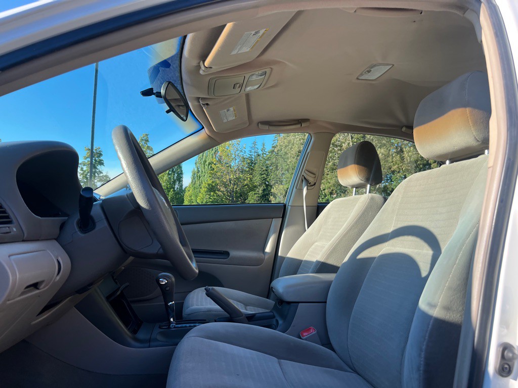 2005 Toyota Camry Image 9