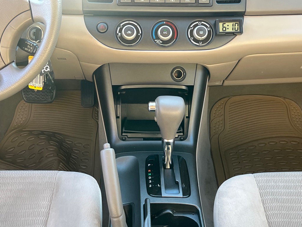 2005 Toyota Camry Image 14