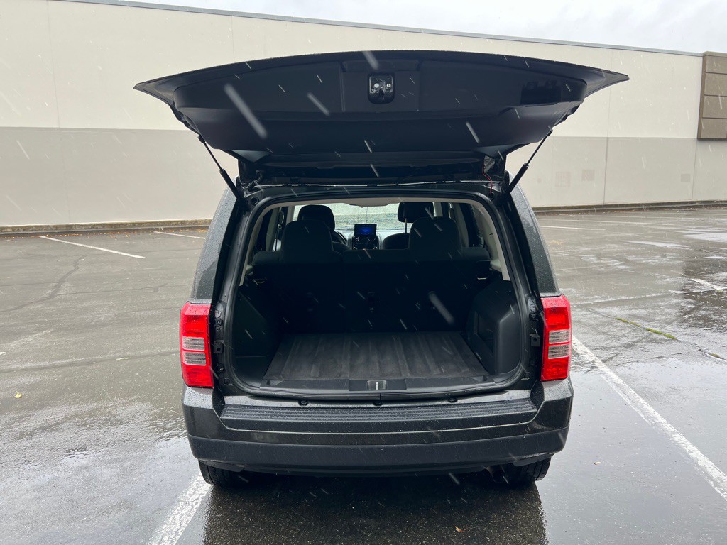 2011 Jeep Patriot Image 16