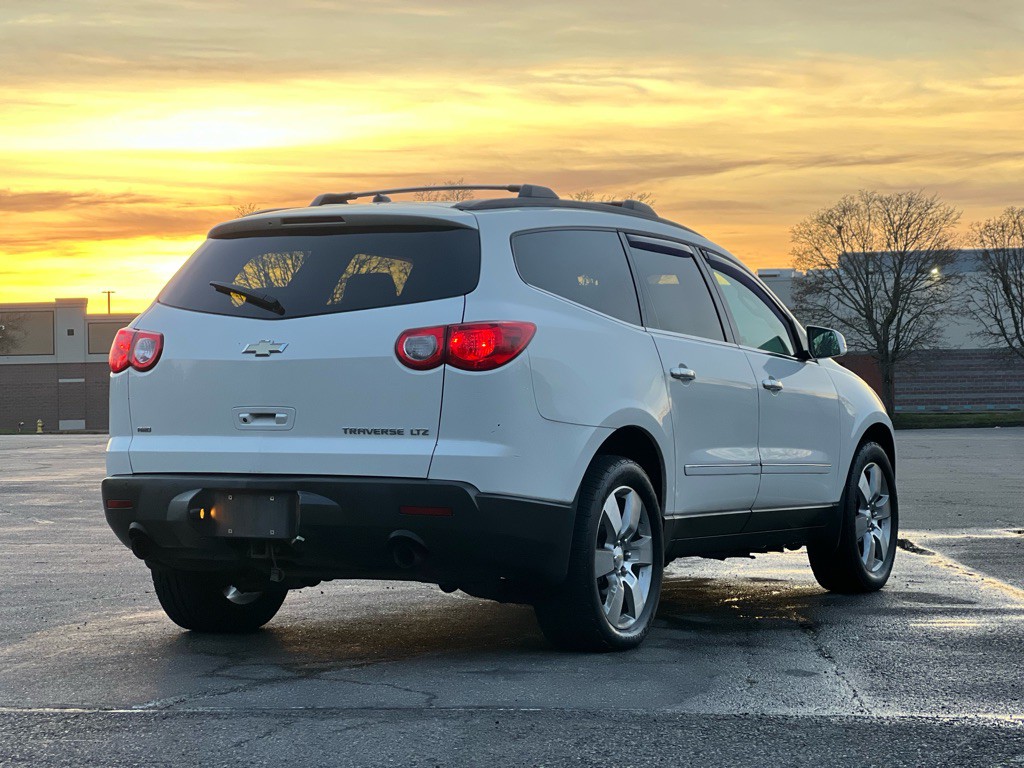 2012 Chevrolet Traverse Image 5