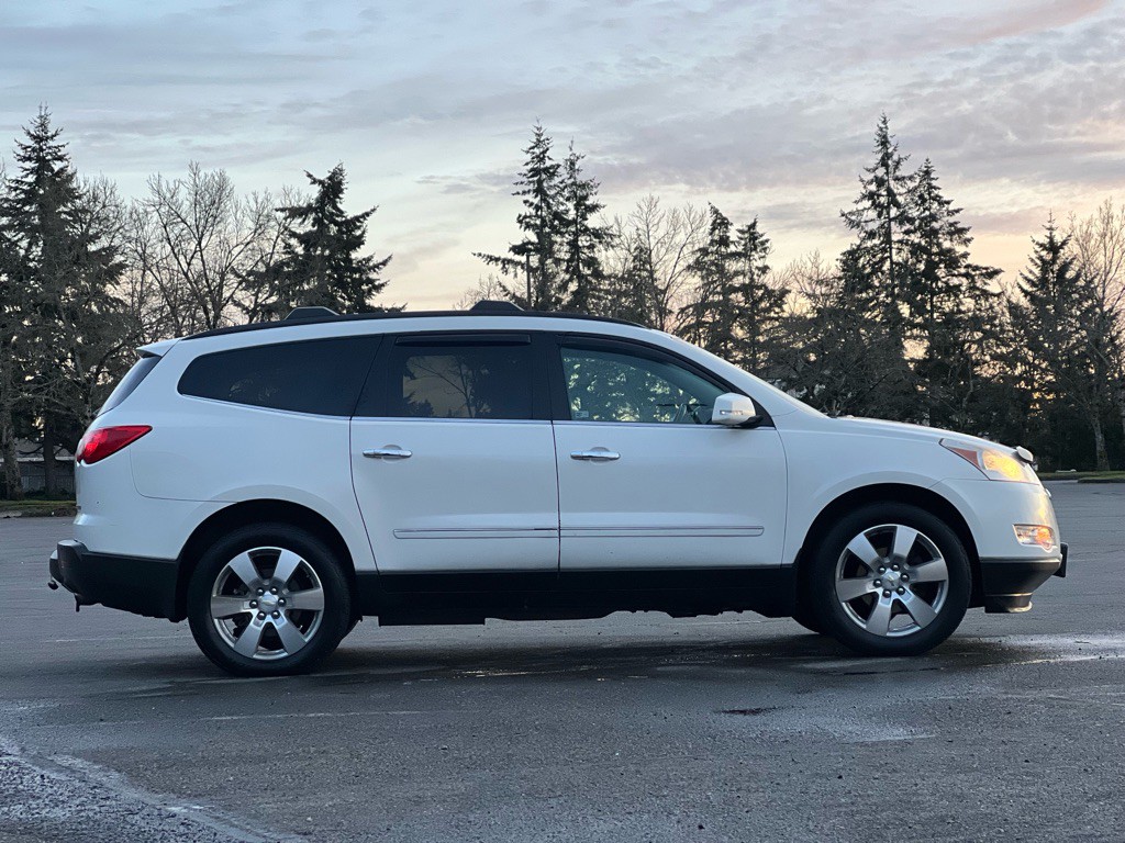 2012 Chevrolet Traverse Image 6