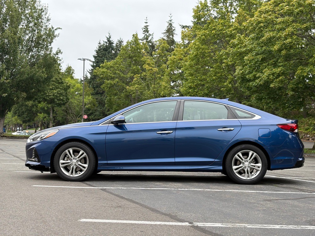 2018 Hyundai Sonata Image 2