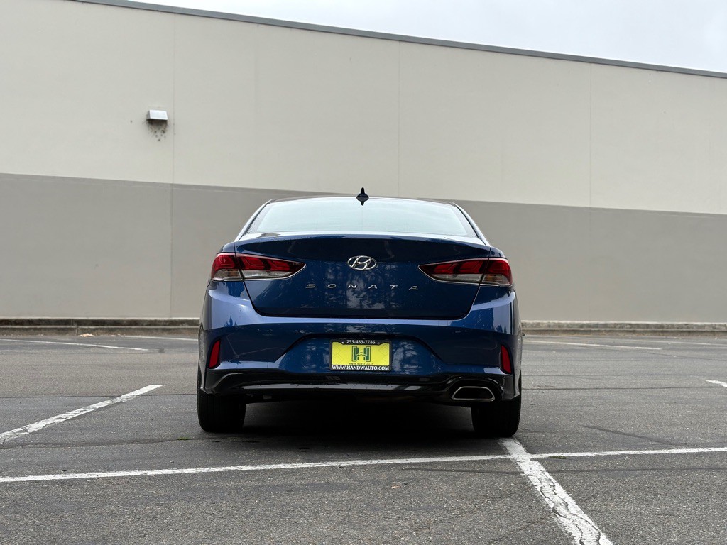 2018 Hyundai Sonata Image 4