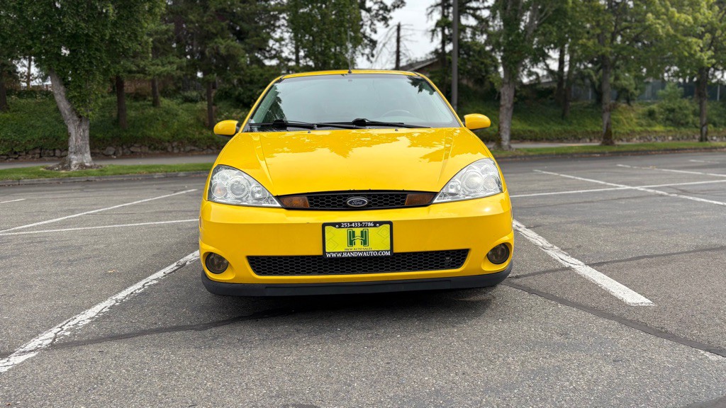 2003 Ford Focus Image 8