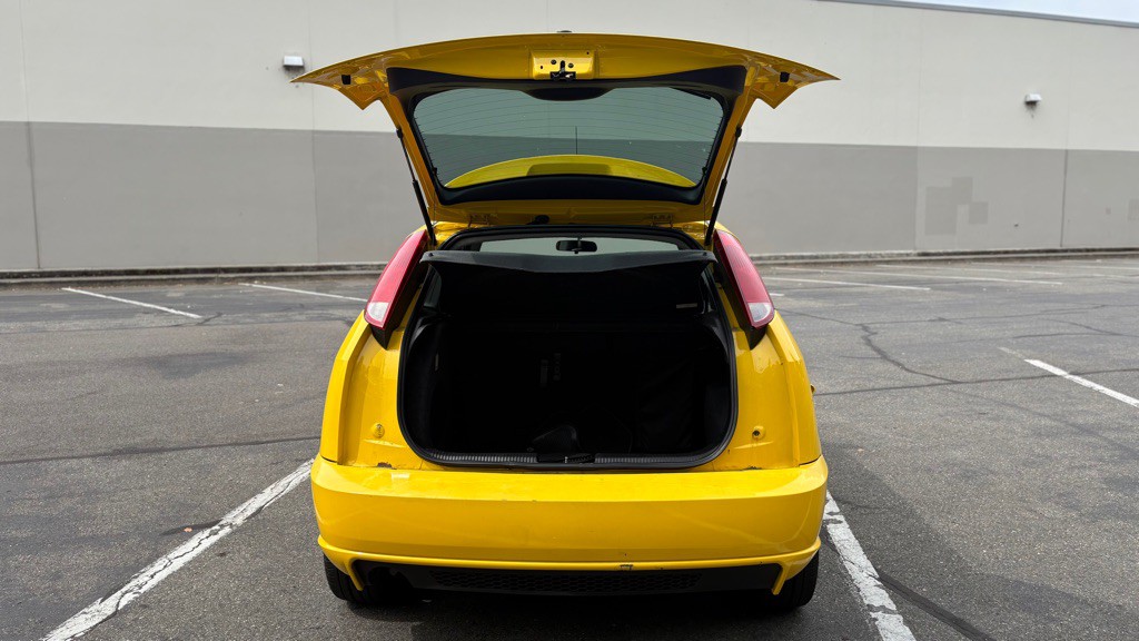 2003 Ford Focus Image 18