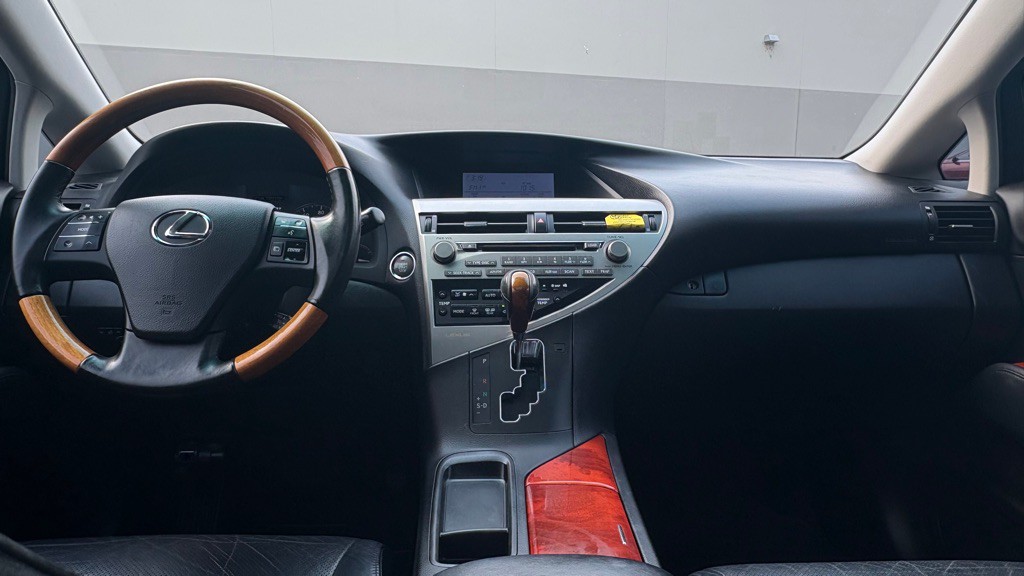 2010 Lexus RX Image 14