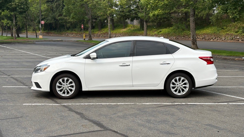 2019 Nissan Sentra Image 2